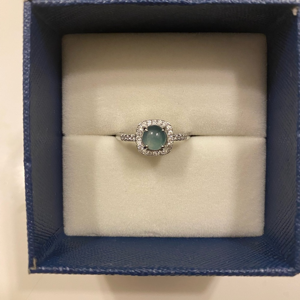 Elegant Silver and Jade Ring